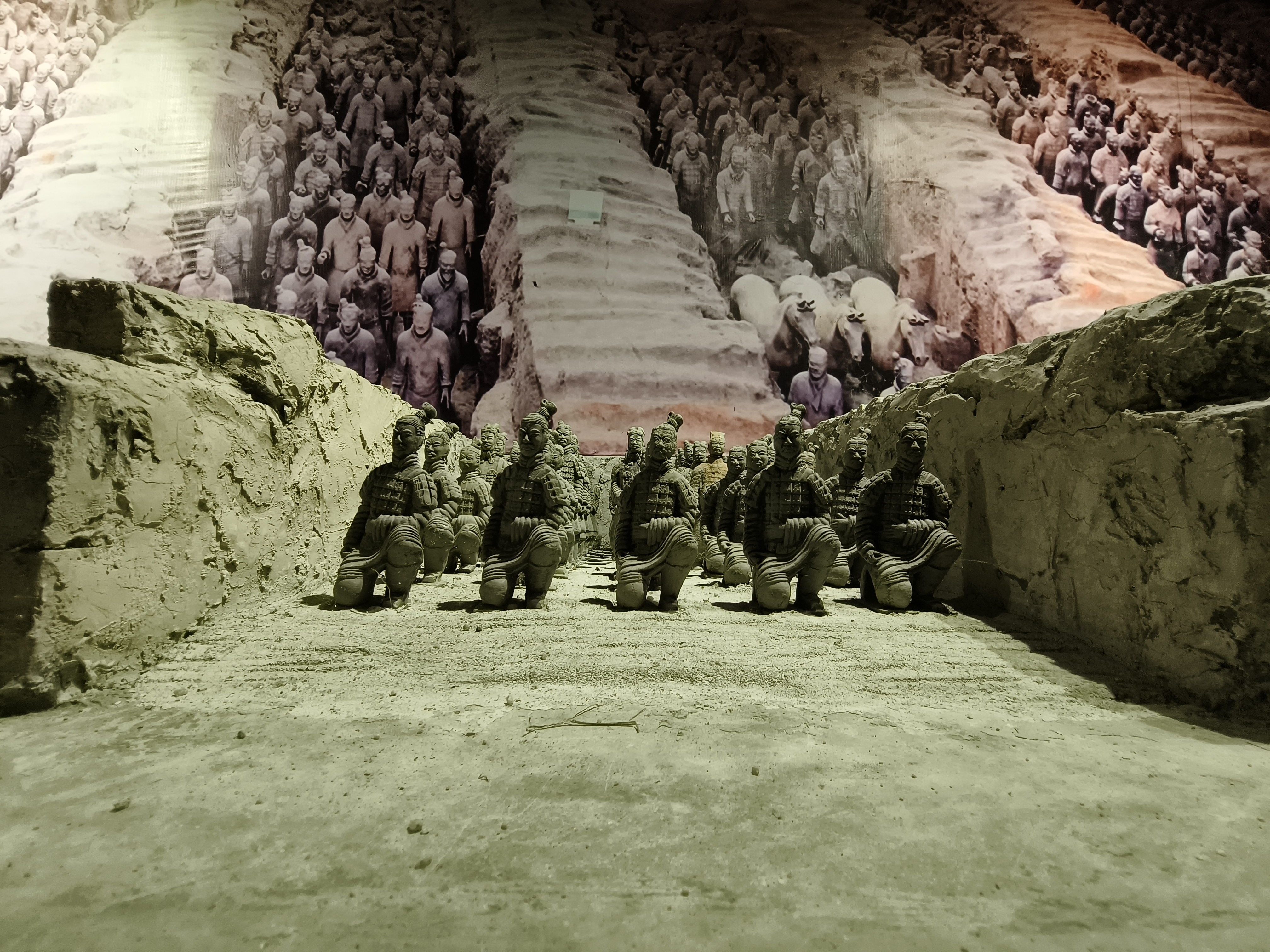 162.2（马来）Chong Chee Haw《Terracotta Warriors and Horses of Qin Shihuang Mausoleum》.jpg